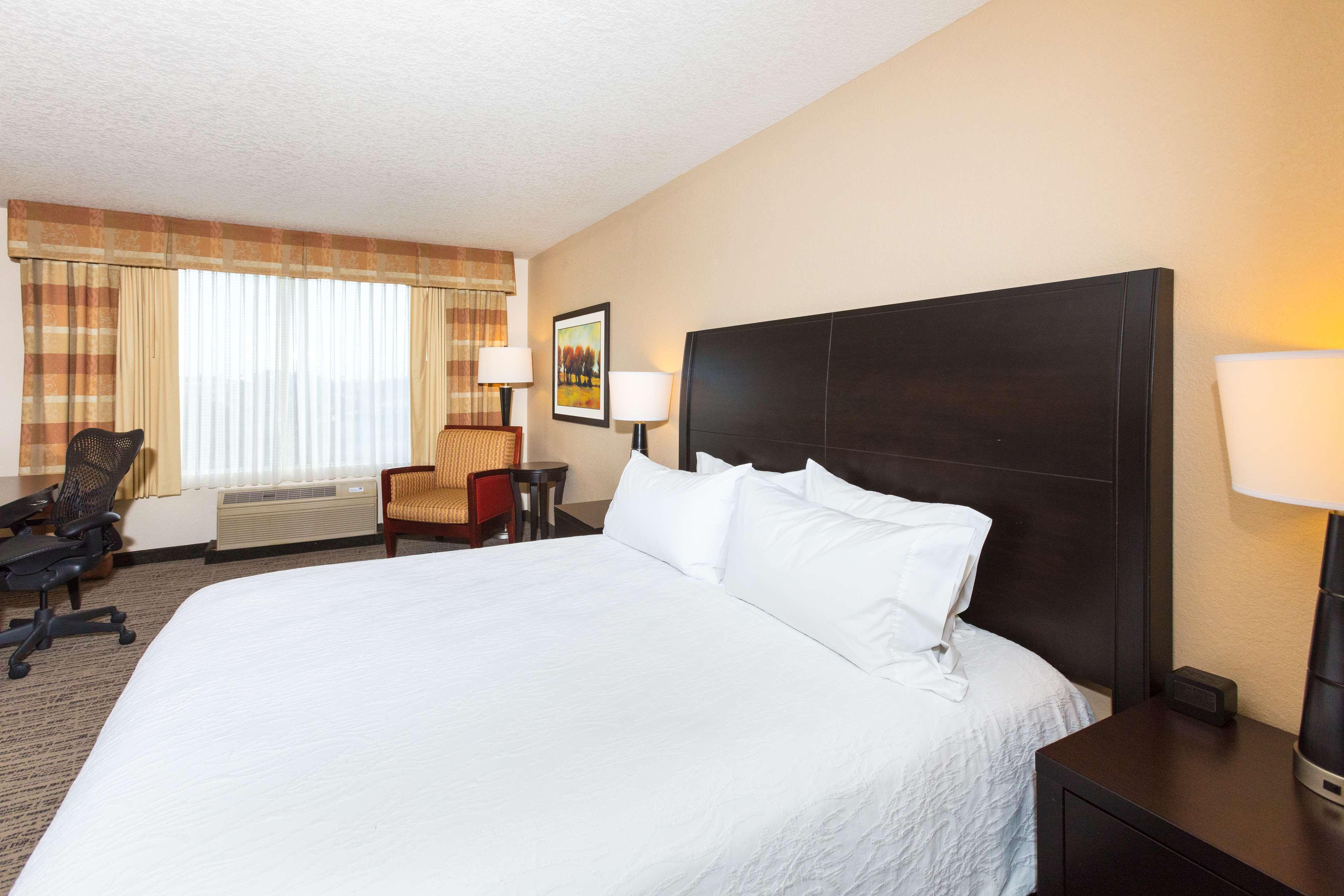 Hilton Garden Inn Daytona Beach Airport Bagian luar foto