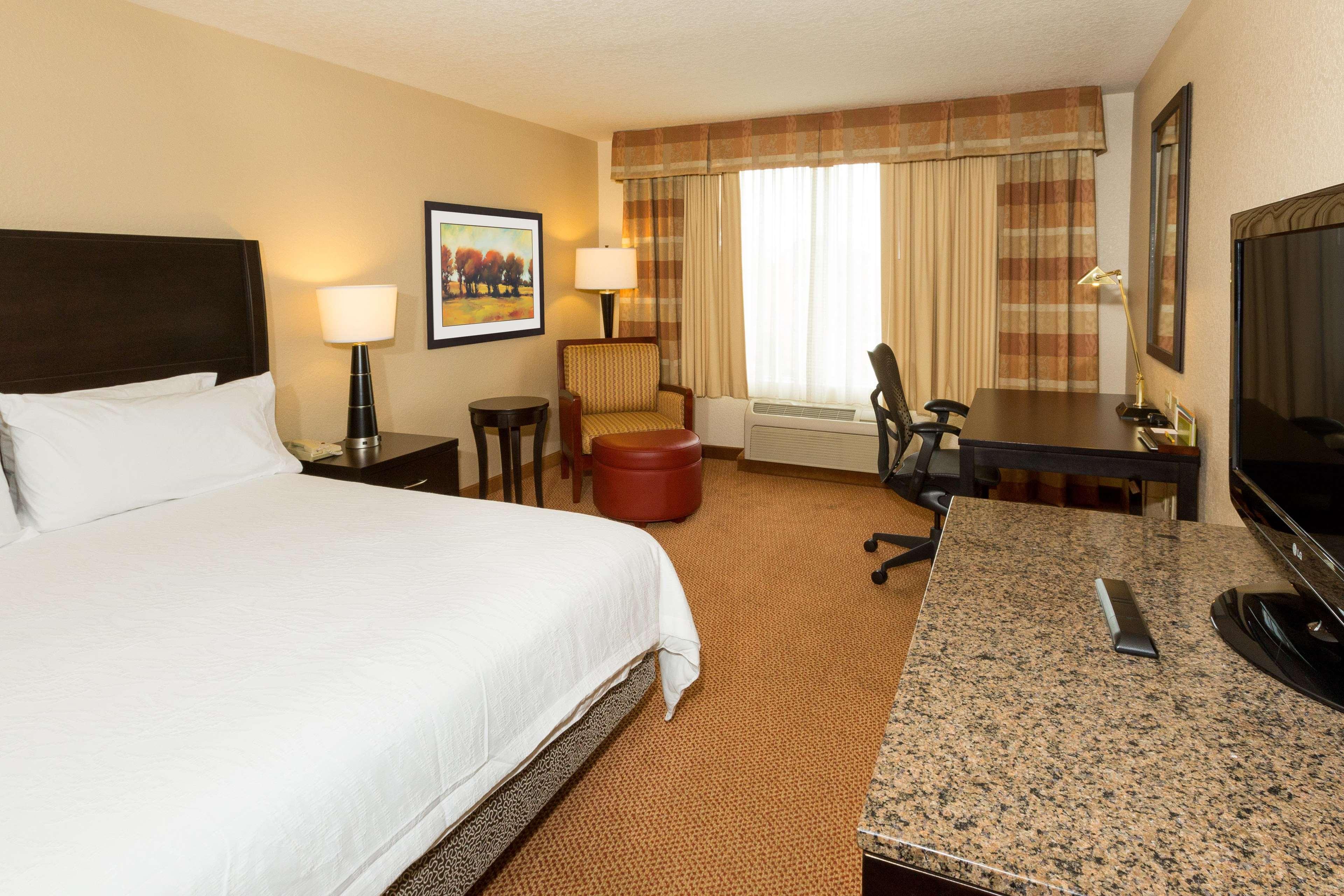 Hilton Garden Inn Daytona Beach Airport Bagian luar foto