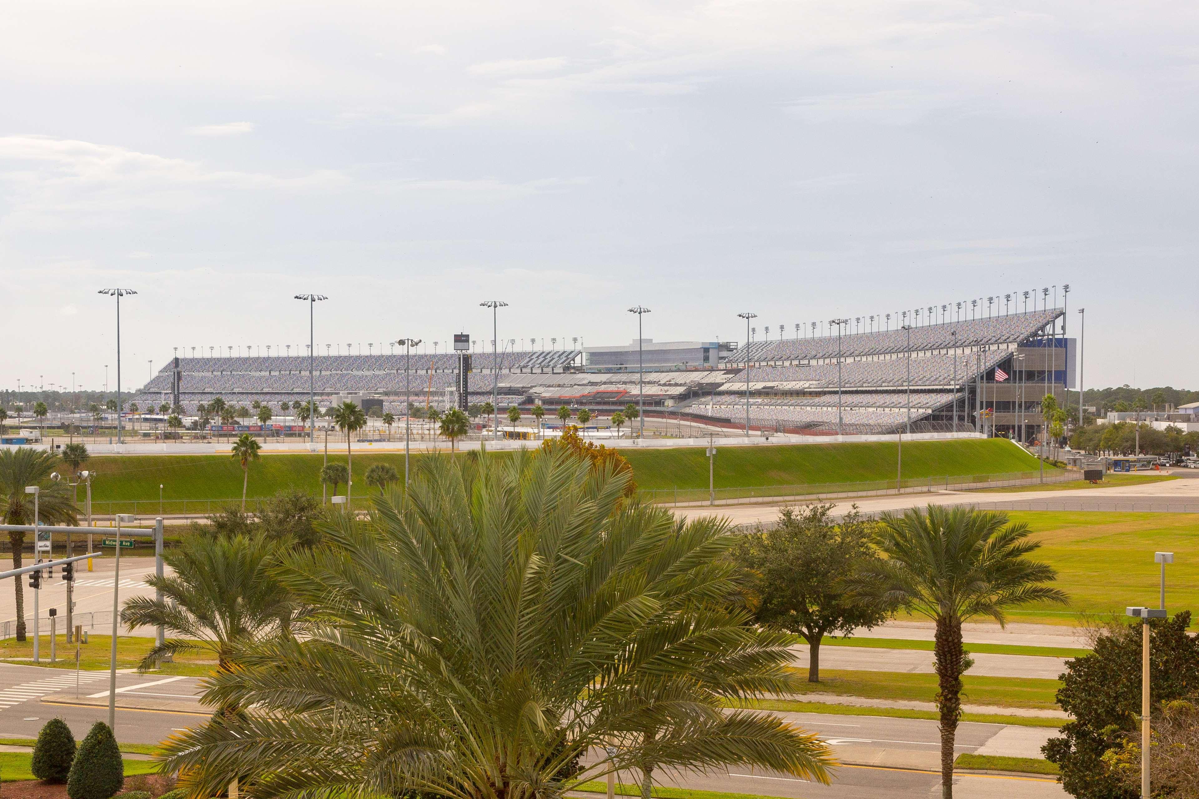Hilton Garden Inn Daytona Beach Airport Bagian luar foto
