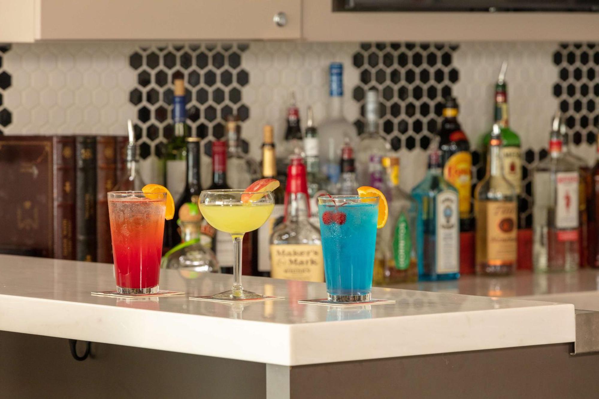Hilton Garden Inn Daytona Beach Airport Bagian luar foto