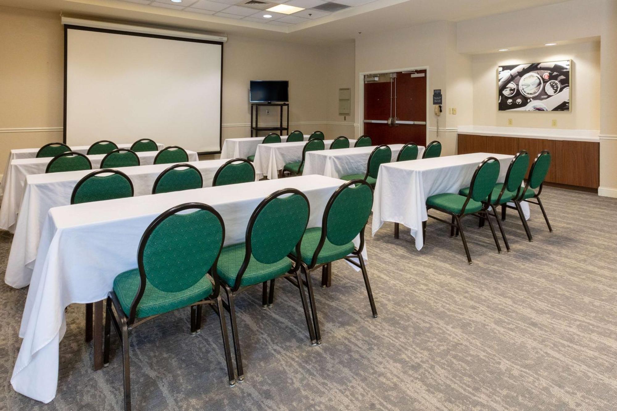 Hilton Garden Inn Daytona Beach Airport Bagian luar foto